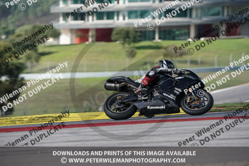 motorbikes;no limits;peter wileman photography;portimao;portugal;trackday digital images